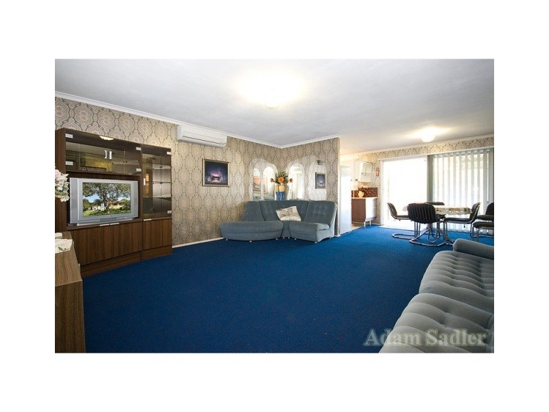 4 Summerland Key, Broadbeach Waters QLD 4218