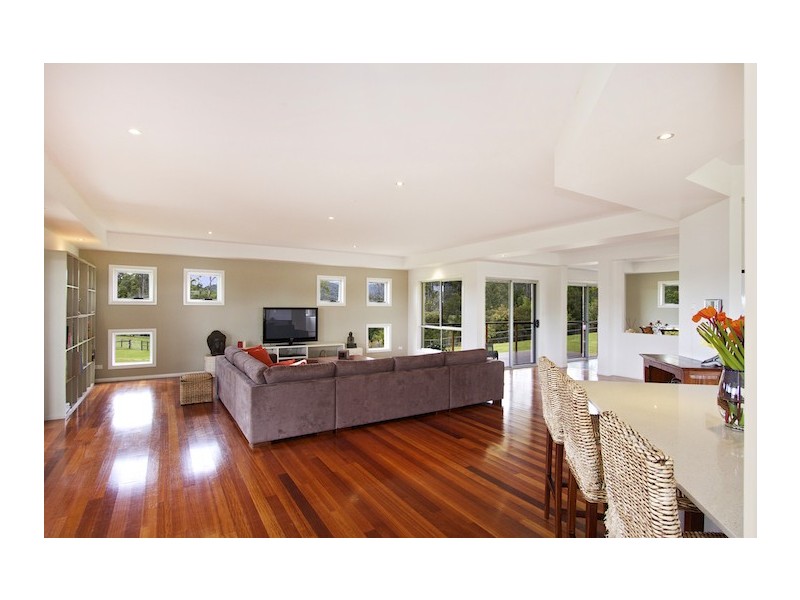 4 Lita Court, Tallebudgera QLD 4228