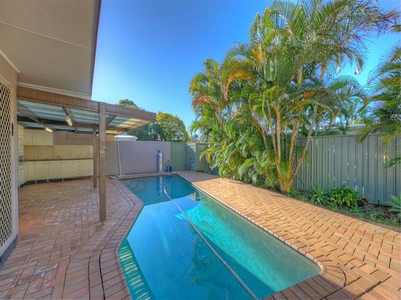 37 Shaw Street, Southport QLD 4215