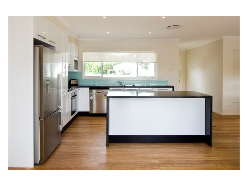 Broadbeach Waters QLD 4218