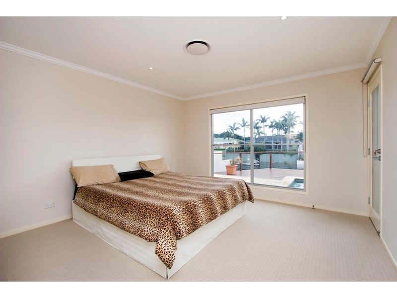 Broadbeach Waters QLD 4218