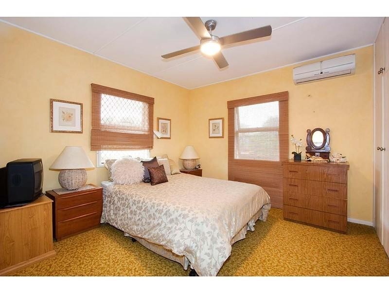 14 Bath Street, Labrador QLD 4215