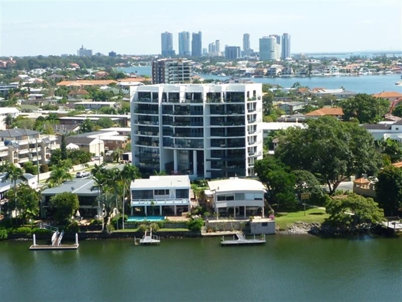 501 ‘Riva on Chevron’, 6 Tarcoola Crescent, Chevron Island QLD 4217