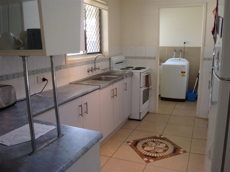 115 Allambi Avenue, Broadbeach Waters QLD 4218