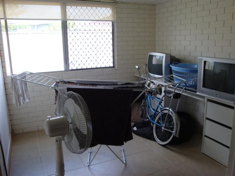 115 Allambi Avenue, Broadbeach Waters QLD 4218