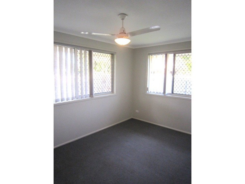 32 T E Peters Drive, Broadbeach Waters QLD 4218