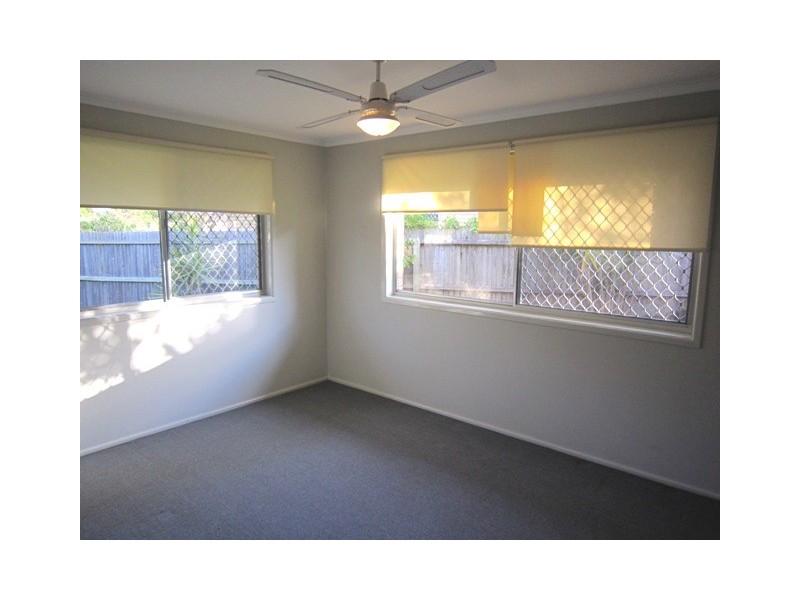 32 T E Peters Drive, Broadbeach Waters QLD 4218