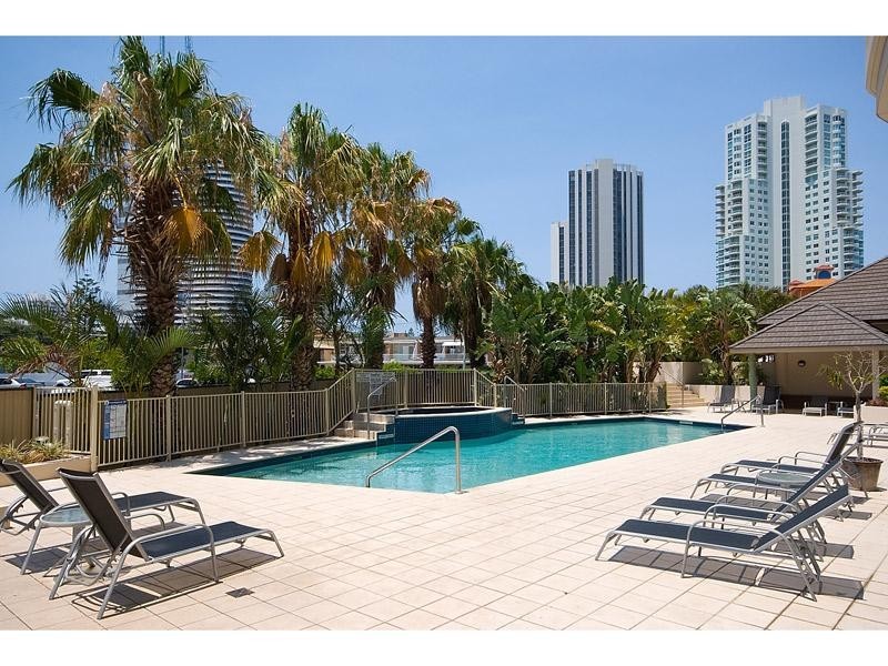 710/42 Surf Parade, Broadbeach QLD 4218