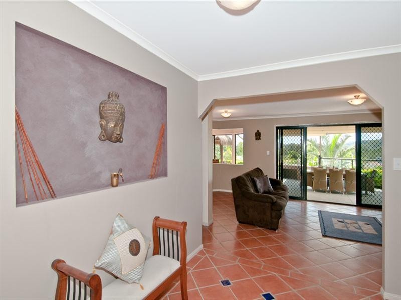 5 Casey Close, Currumbin Waters QLD 4223