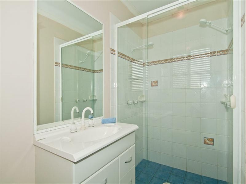 5 Casey Close, Currumbin Waters QLD 4223