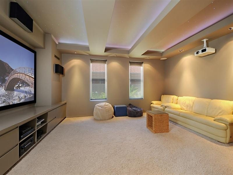 Broadbeach Waters QLD 4218