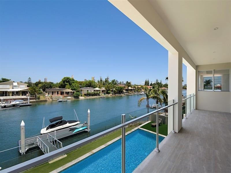 Broadbeach Waters QLD 4218