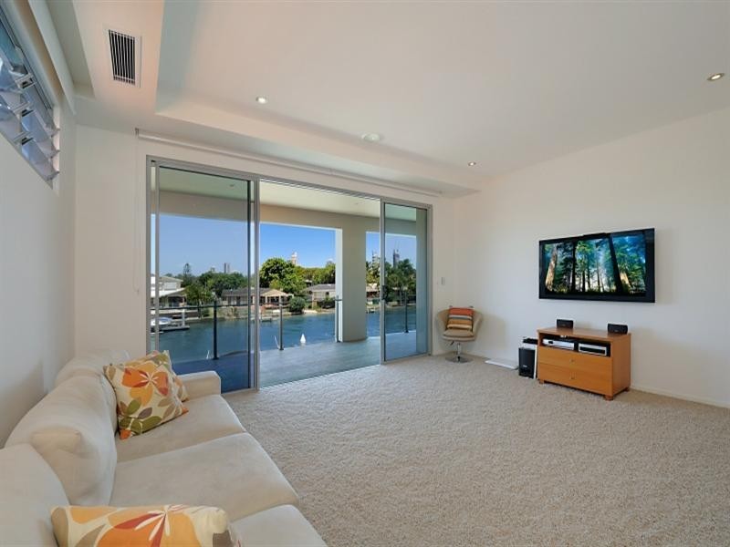 Broadbeach Waters QLD 4218