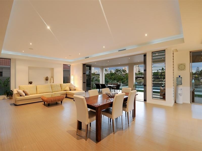 Broadbeach Waters QLD 4218