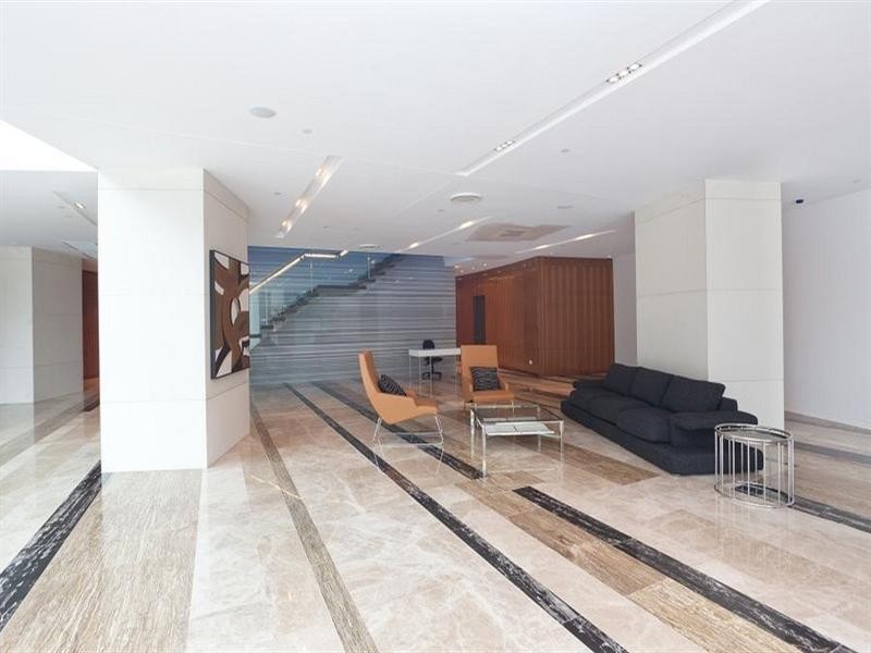 Cnr Charles Ave and Surf Parade, Broadbeach QLD 4218