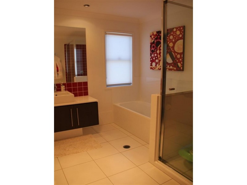 40 Barcelona Way, Burleigh Waters QLD 4220