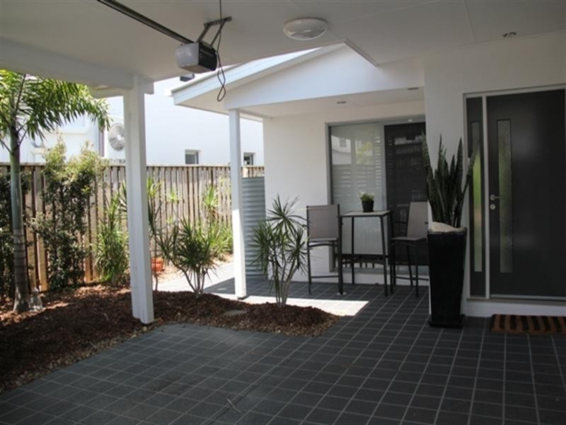 40 Barcelona Way, Burleigh Waters QLD 4220