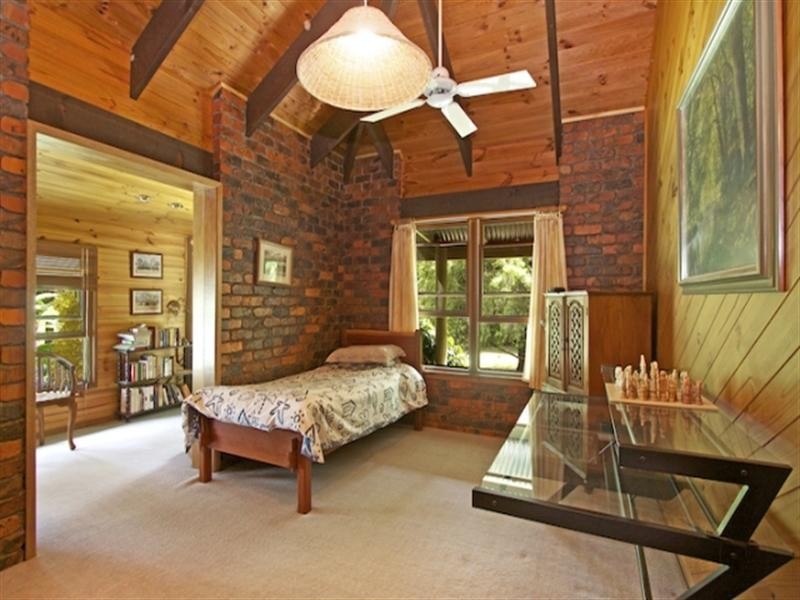 757 Tallebudgera Creek Road, Tallebudgera QLD 4228