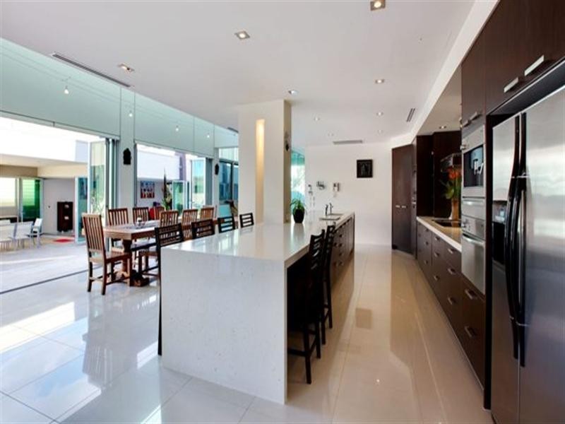 6-8 Alfred Street, Mermaid Beach QLD 4218