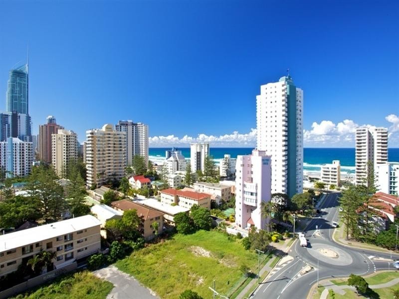 805 ‘Wings’, 18 Fern Street, Surfers Paradise QLD 4217