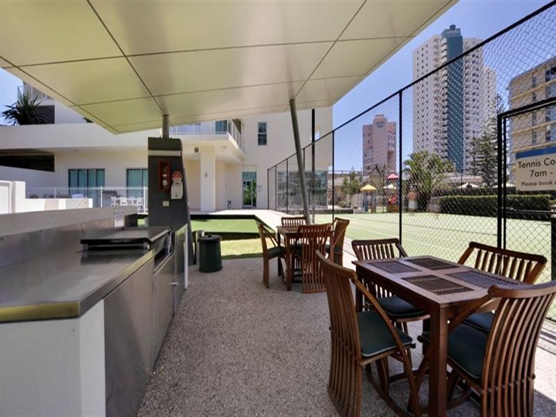 805 ‘Wings’, 18 Fern Street, Surfers Paradise QLD 4217