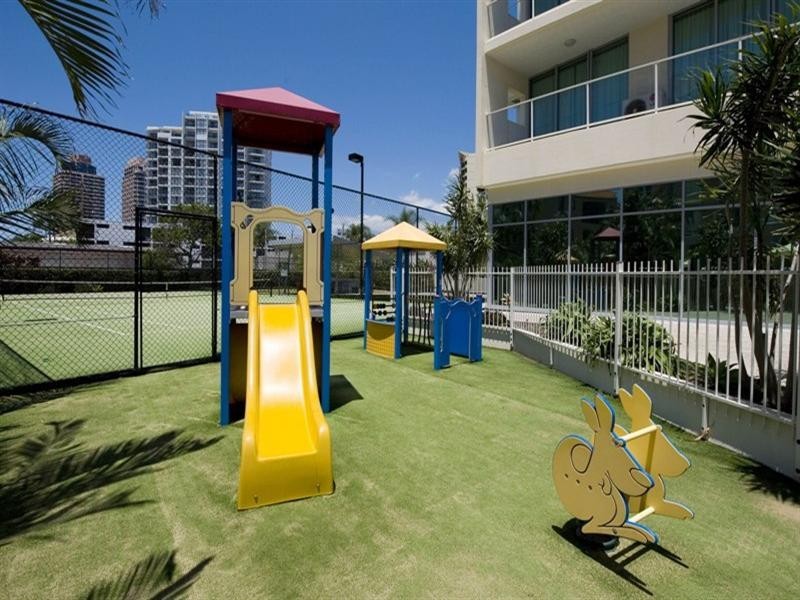 805 ‘Wings’, 18 Fern Street, Surfers Paradise QLD 4217