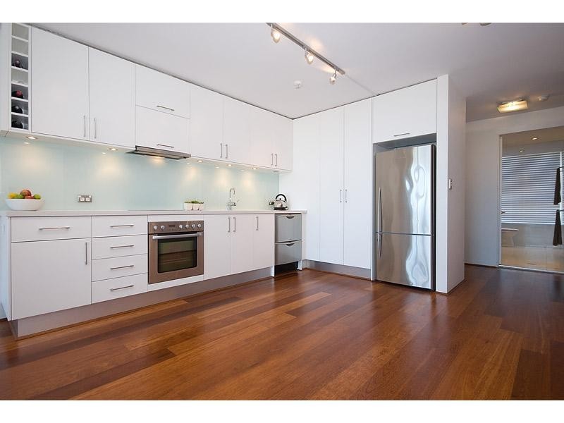 11/1 The Esplanade, Surfers Paradise QLD 4217