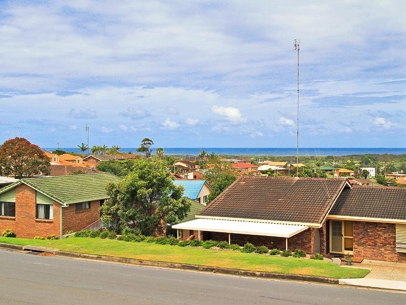 5A Pacific Drive, Banora Point NSW 2486