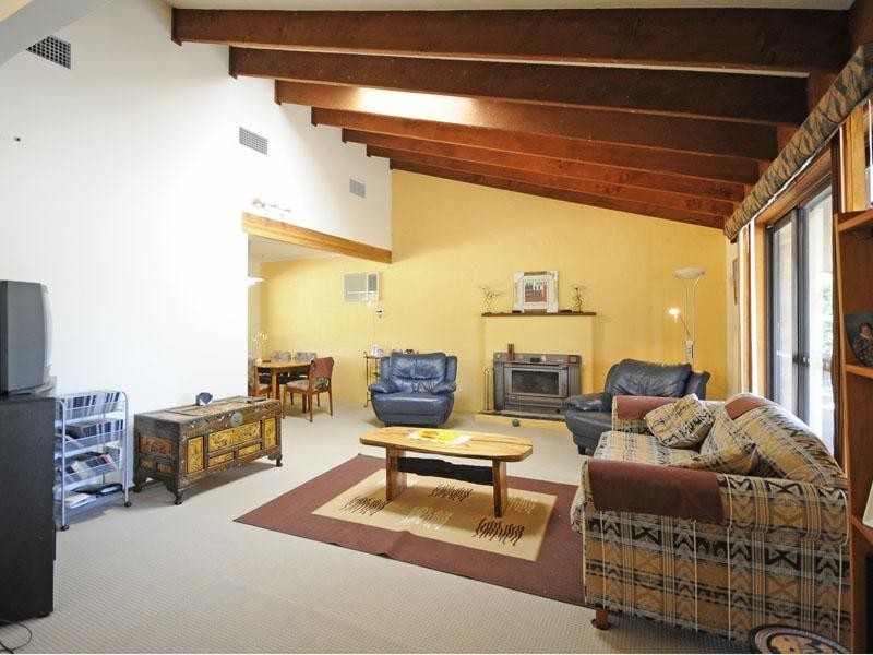 28 Larch Street, Tallebudgera QLD 4228