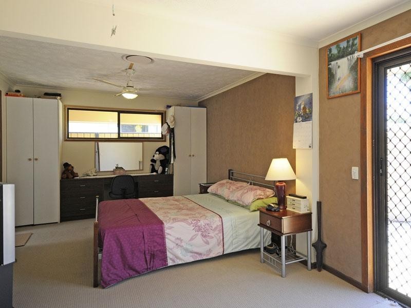 28 Larch Street, Tallebudgera QLD 4228