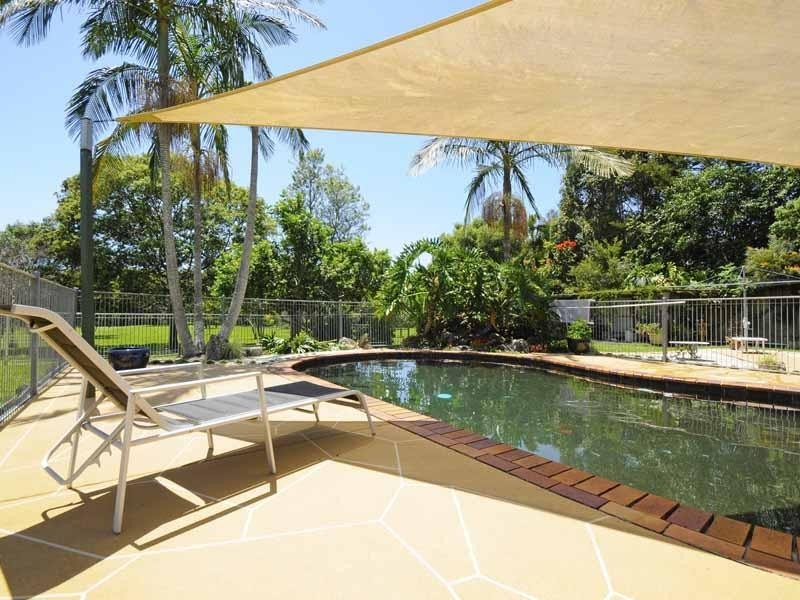 28 Larch Street, Tallebudgera QLD 4228
