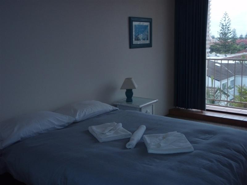 19 ‘Queensleigh’, 5 Queensland Avenue, Broadbeach QLD 4218