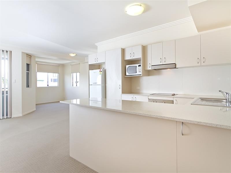 11 ‘Jaz’, 6 Rose Street, Southport QLD 4215