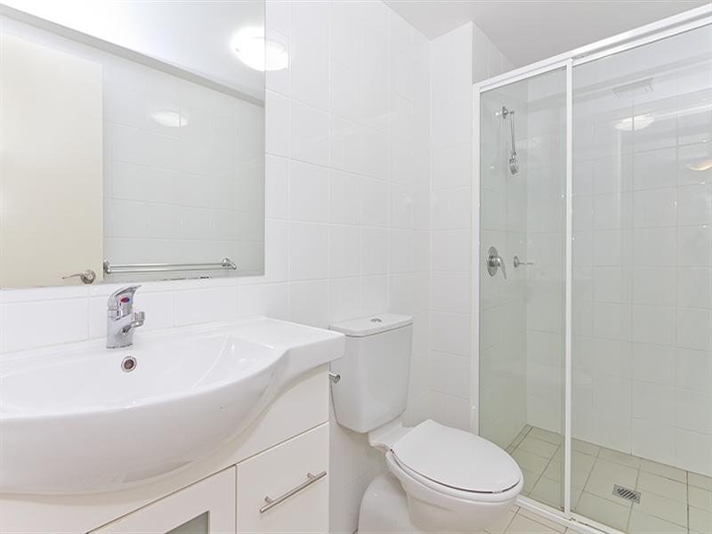 11 ‘Jaz’, 6 Rose Street, Southport QLD 4215