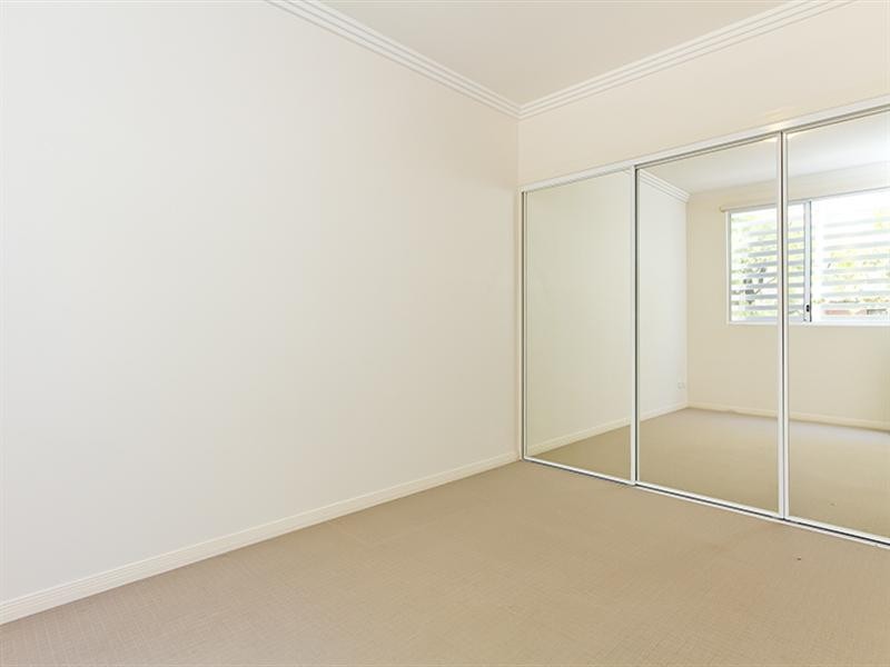 11 ‘Jaz’, 6 Rose Street, Southport QLD 4215