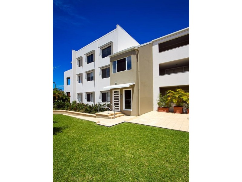 11 ‘Jaz’, 6 Rose Street, Southport QLD 4215