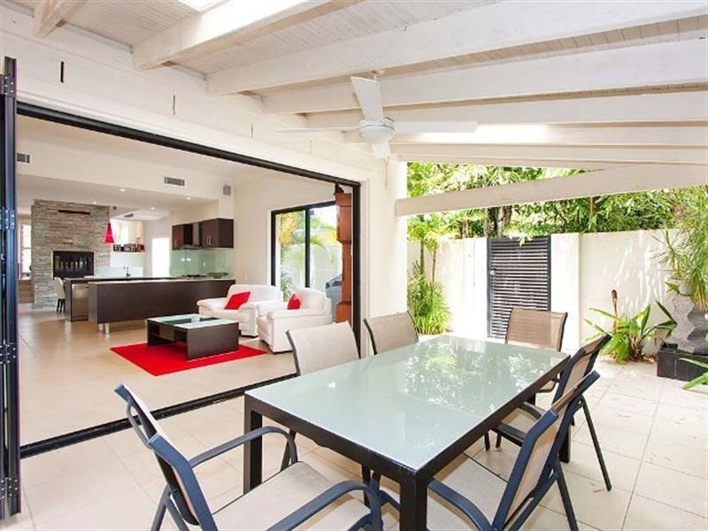 1 ’19 Seaside Avenue’ 19 Seaside Avenue, Mermaid Beach QLD 4218