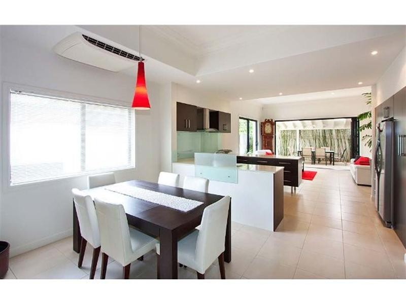 1 ’19 Seaside Avenue’ 19 Seaside Avenue, Mermaid Beach QLD 4218