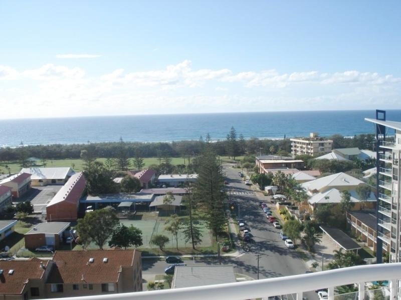 1135/2623 Gold Coast Highway, Broadbeach QLD 4218