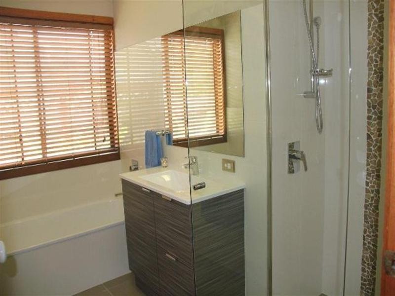 10 Swift Place, Burleigh Waters QLD 4220