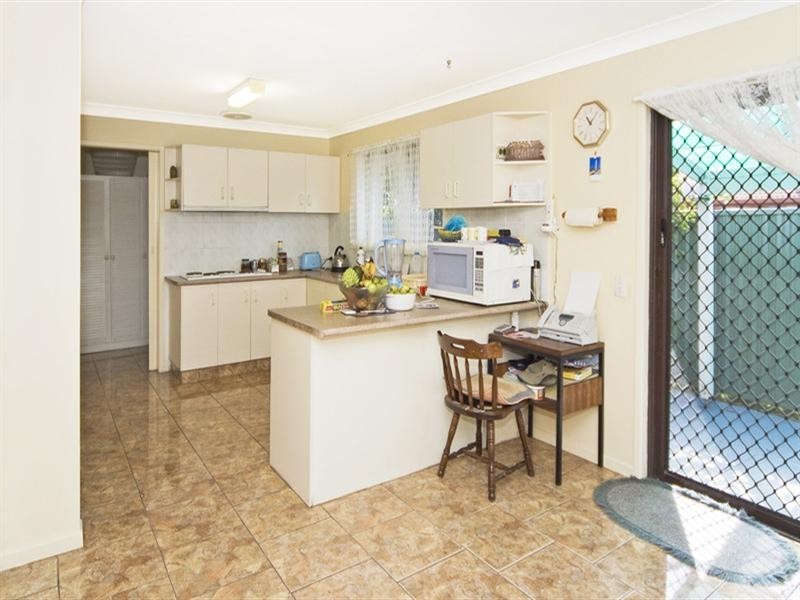 8 Sequana Avenue, Mermaid Waters QLD 4218