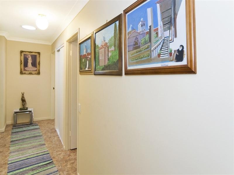 8 Sequana Avenue, Mermaid Waters QLD 4218