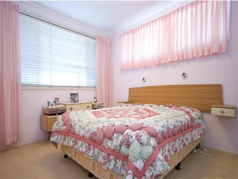 4 Summerland Key, Broadbeach Waters QLD 4218