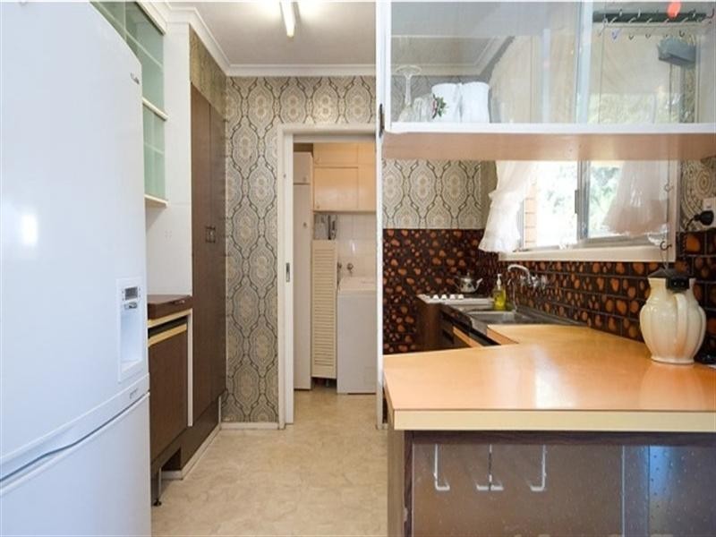 4 Summerland Key, Broadbeach Waters QLD 4218