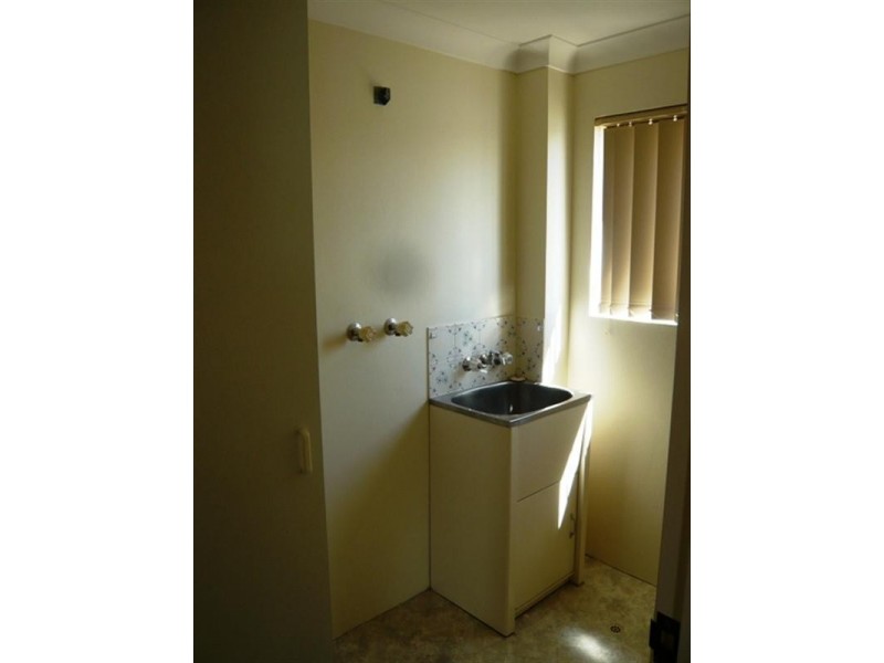 4/8 Aquilla, Mermaid Waters QLD 4218