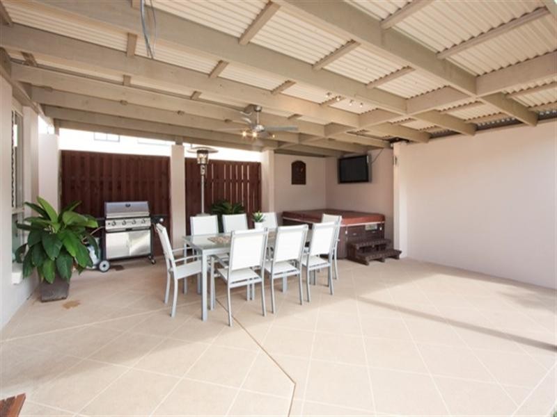 4 Kiawah Court, Robina QLD 4226