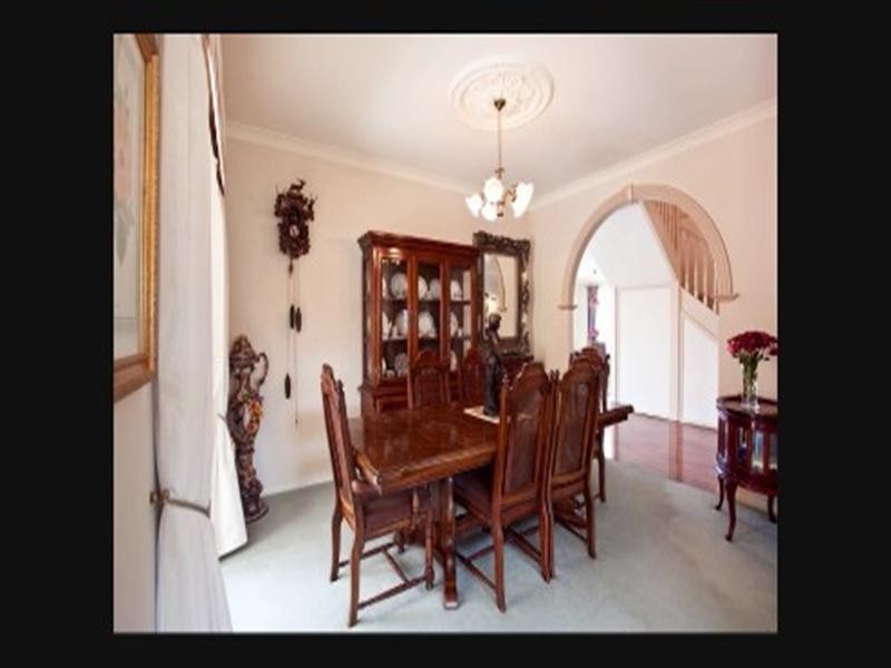 Clear Island Waters QLD 4226