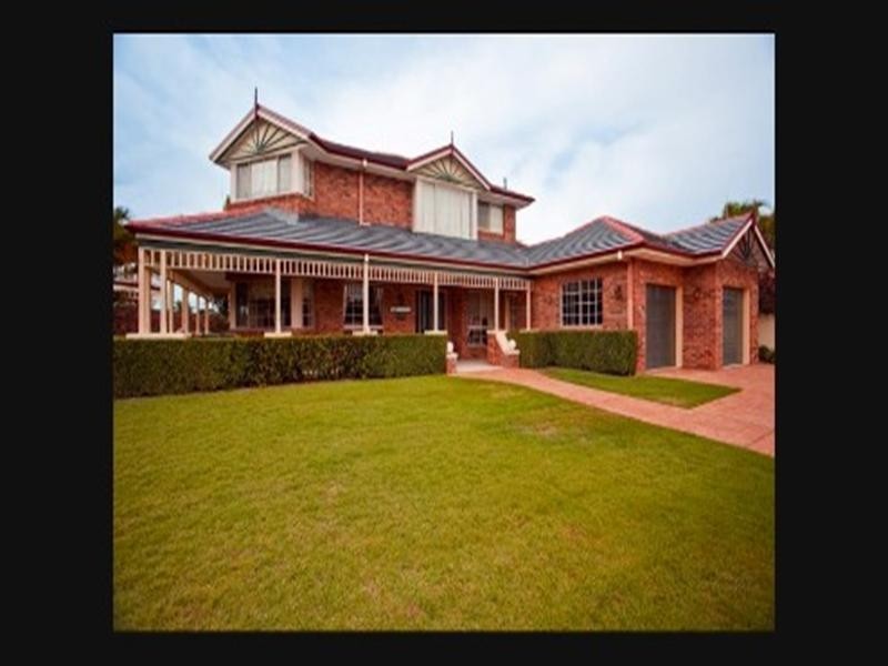 Clear Island Waters QLD 4226