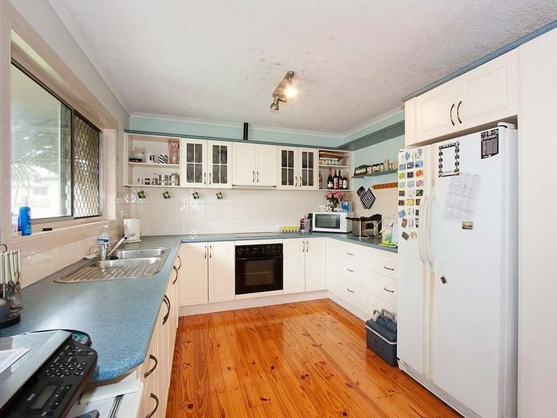 12 Geoff Wolter Drive, Molendinar QLD 4214