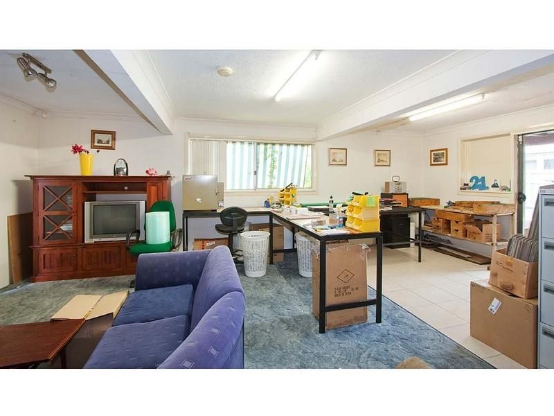 12 Geoff Wolter Drive, Molendinar QLD 4214